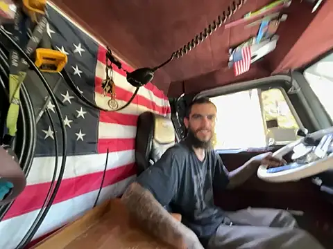 XMeF10 online show from 09-17-25, 03:46