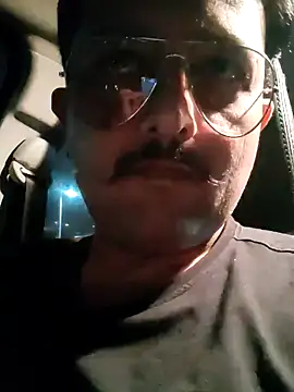 Snapshot of Akhil3290 chatting on 01-12-25, 01:48 Akhil3290 online show from 01-12-25, 01:48