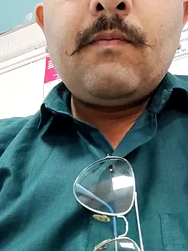 Snapshot of Akhil3290 chatting on 03-13-25, 07:31 Akhil3290 online show from 03-13-25, 07:31