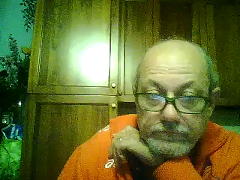 Snapshot of gianbragallini chatting on 12-22-24, 10:47 gianbragallini online show from 12-22-24, 10:47