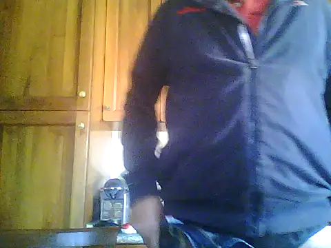 Snapshot of gianbragallini chatting on 10-18-25, 12:17 gianbragallini online show from 10-18-25, 12:17