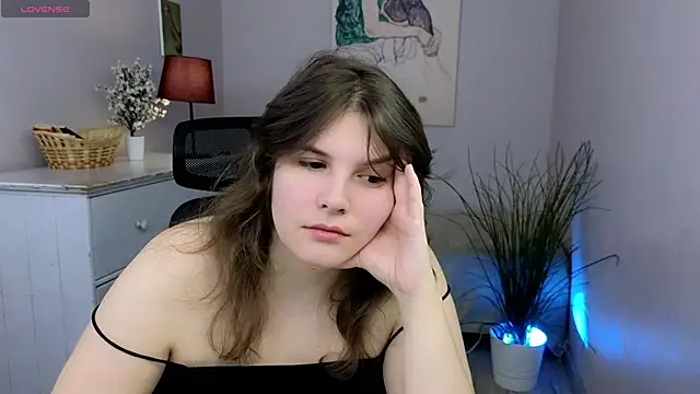 Ruyjin Choi online show from 11-17-25, 10:43