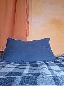 HelenHoltz online show from 03-31-26, 02:02