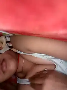 Snapshot of Avantika19 chatting on 01-08-25, 05:48 Avantika19 online show from 01-08-25, 05:48