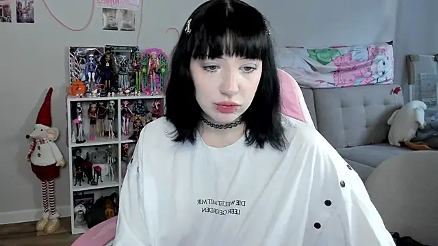 Snapshot of SweetieMollyy chatting on 12-01-25, 09:47 SweetieMollyy online show from 12-01-25, 09:47