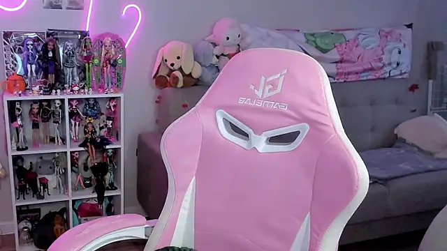 Snapshot of SweetieMollyy chatting on 12-03-25, 10:13 SweetieMollyy online show from 12-03-25, 10:13