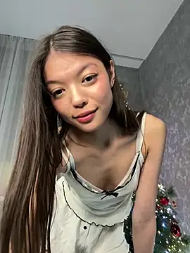 Snapshot of DesiredHoney chatting on 01-05-25, 06:24 DesiredHoney online show from 01-05-25, 06:24