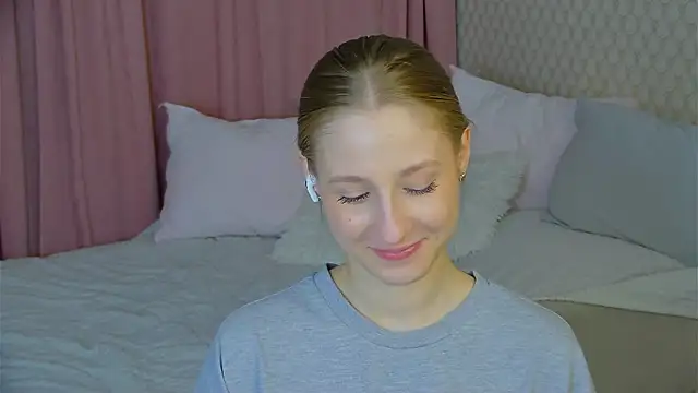 BritneyCruze online show from 03-03-25, 02:59