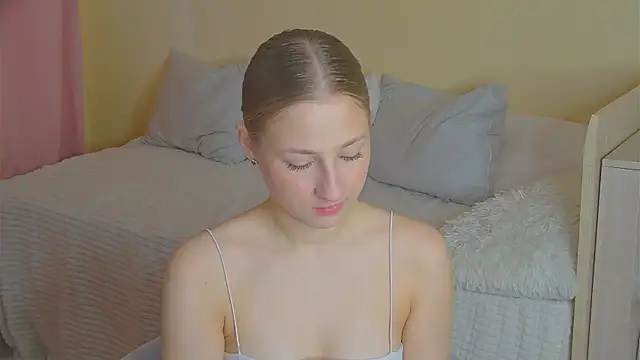 BritneyCruze online show from 10-27-25, 09:13