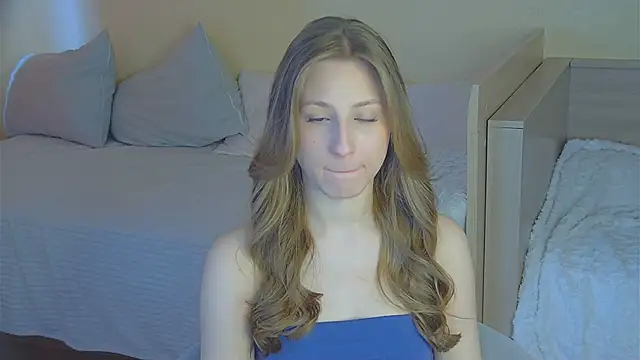 BritneyCruze online show from 04-22-26, 10:28