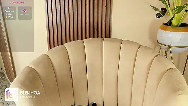 kenayfox online show from 01-17-25, 05:32