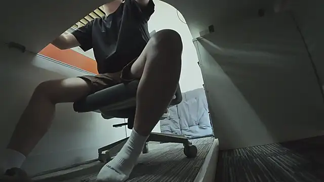 Lucas nn online show from 05-07-26, 01:44