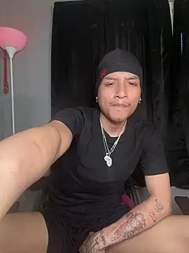 Snapshot of plutomf chatting on 05-15-26, 11:23 plutomf online show from 05-15-26, 11:23