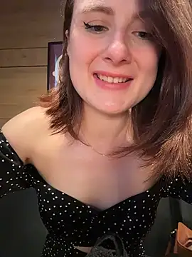 Snapshot of Dina_Tease chatting on 06-27-26, 12:22 Dina Tease online show from 06-27-26, 12:22