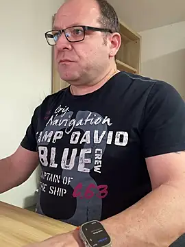 coupleLatinaLovers online show from 12-18-24, 02:38