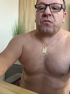 coupleLatinaLovers online show from 01-13-25, 09:52