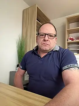 coupleLatinaLovers online show from 02-07-25, 11:01