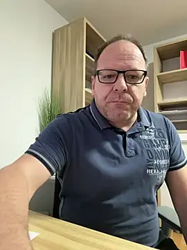 coupleLatinaLovers online show from 02-12-25, 05:58