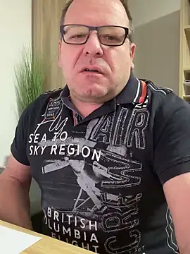 coupleLatinaLovers online show from 02-21-25, 05:46