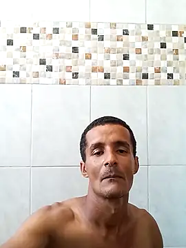 morenogato100 online show from 05-05-26, 03:31