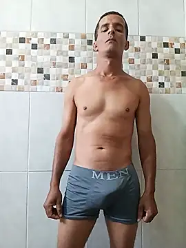 morenogato100 online show from 06-24-26, 11:20