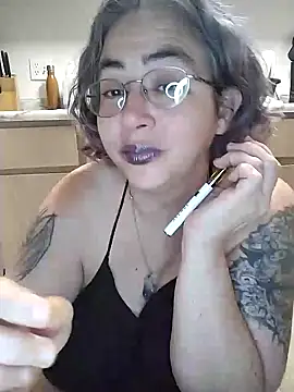 Snapshot of GraceHenderson chatting on 01-16-25, 02:30 GraceHenderson online show from 01-16-25, 02:30