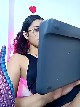 KaitlynLoveCam online show from 02-06-25, 07:45