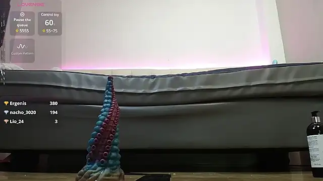 KaitlynLoveCam online show from 03-21-25, 09:45