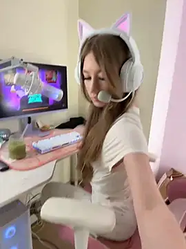 your girl next door online show from 10-28-25, 01:58