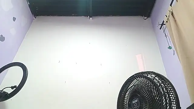 PetiteIvoryQueen19 online show from 01-20-25, 02:11