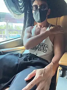 Snapshot of frnk30151 chatting on 02-21-26, 03:40 frnk30151 online show from 02-21-26, 03:40