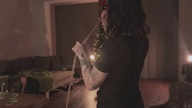 Snapshot of vinylstore chatting on 12-18-24, 08:14 vinylstore online show from 12-18-24, 08:14