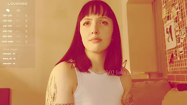 Snapshot of vinylstore chatting on 02-07-25, 01:11 vinylstore online show from 02-07-25, 01:11