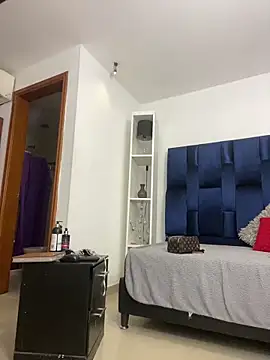 Stefyrossy online show from 04-21-26, 11:27