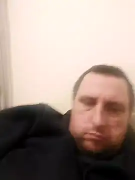 Snapshot of HE-M123 chatting on 12-20-24, 06:24 HE-M123 online show from 12-20-24, 06:24