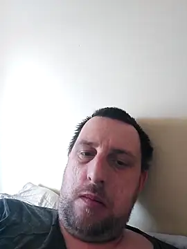 Snapshot of HE-M123 chatting on 03-06-25, 11:25 HE-M123 online show from 03-06-25, 11:25