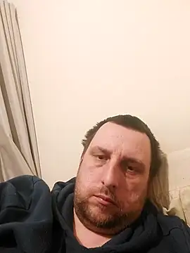 Snapshot of HE-M123 chatting on 03-09-25, 08:42 HE-M123 online show from 03-09-25, 08:42