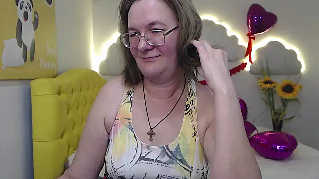 HolyMilfa online show from 02-14-25, 04:41