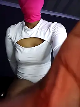 lisa larry88 online show from 10-30-25, 02:35