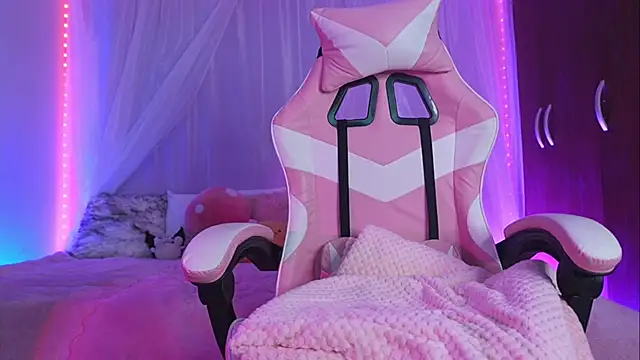 Lilou albrecht online show from 03-25-26, 01:06