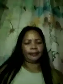 Snapshot of 880HOT chatting on 06-20-26, 01:58 880HOT online show from 06-20-26, 01:58