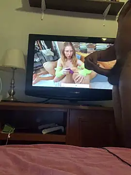 Snapshot of kioluy chatting on 12-19-25, 12:39 kioluy online show from 12-19-25, 12:39