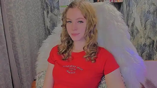 Snapshot of JuxxxsyBunx chatting on 10-30-25, 01:45 JuxxxsyBunx online show from 10-30-25, 01:45