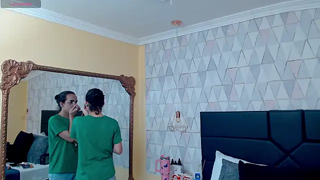 JustinePerry online show from 02-27-25, 03:58