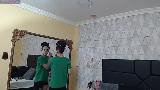 JustinePerry online show from 03-22-25, 04:24