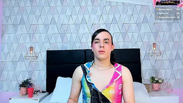 Snapshot of JustinePerry chatting on 05-17-26, 04:21 JustinePerry online show from 05-17-26, 04:21
