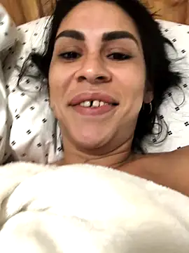 hotroommates online show from 11-23-25, 03:34