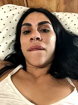 hotroommates online show from 11-24-25, 03:39