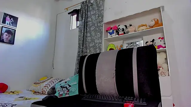 megan 100 online show from 11-08-25, 06:51