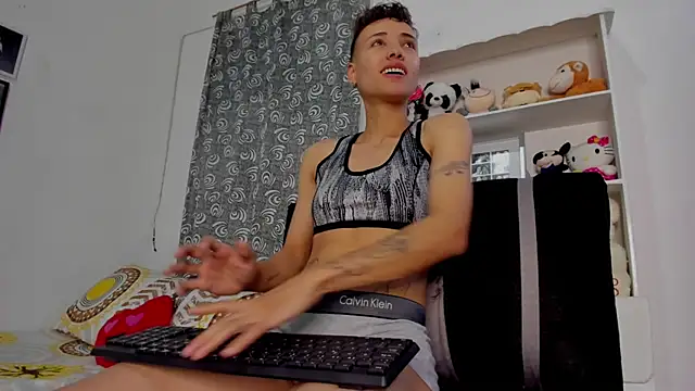 megan 100 online show from 11-09-25, 07:01